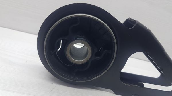 MOTOR TAKOZU JAZZ/CITY 02-08 ÖN