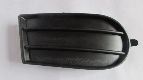 SWIFT  2006- SİS LAMBA KAPAĞI SİS DELİKSİZ SAĞ