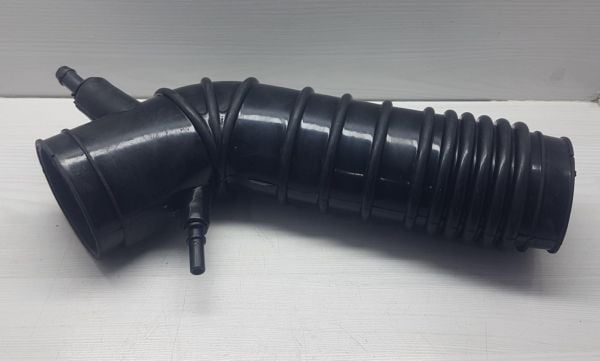 Hava Filtre Hortumu Elantra 1996-2001 Üst