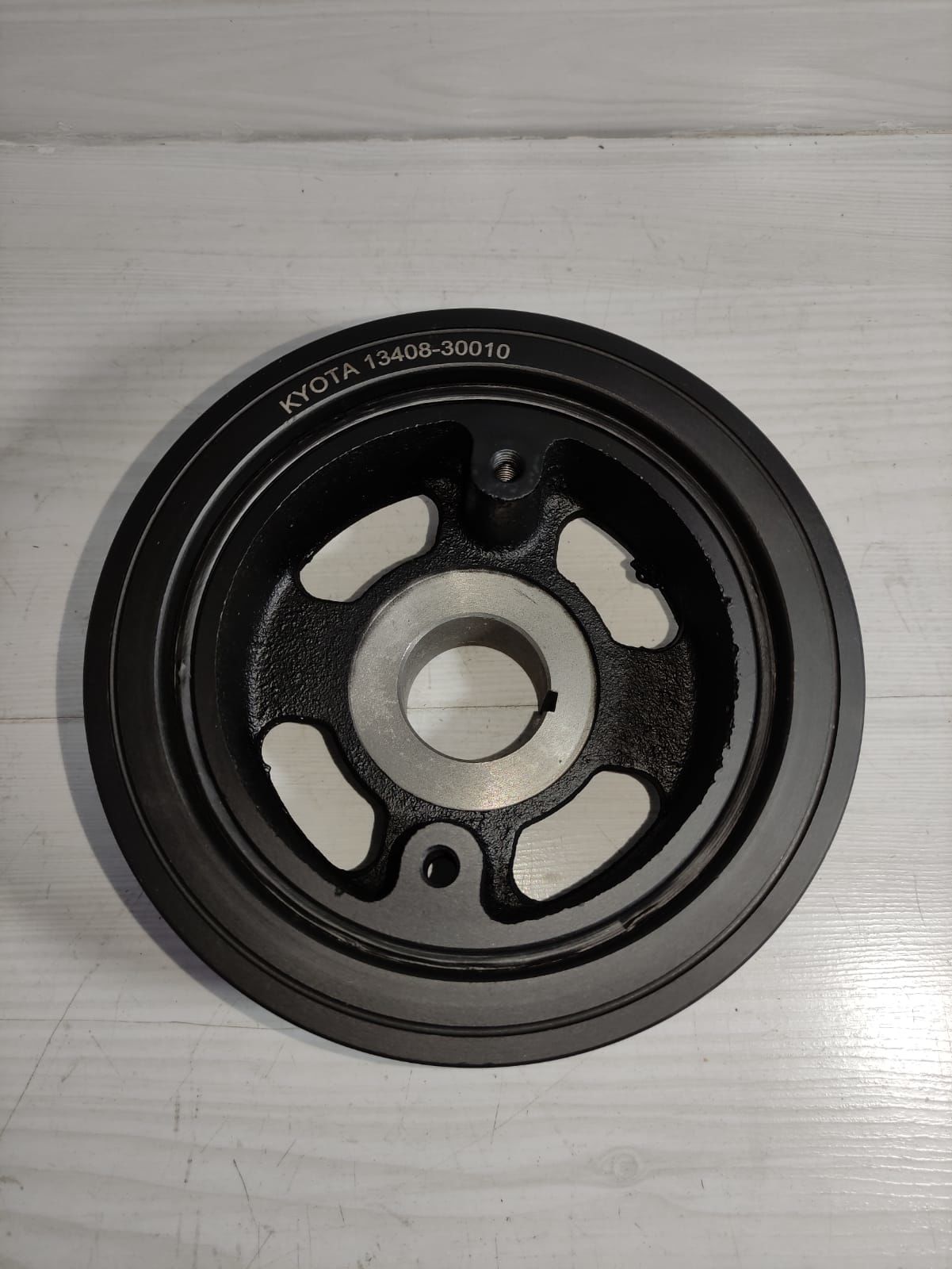 Hilux  2.5 Grank kasnağı 06-