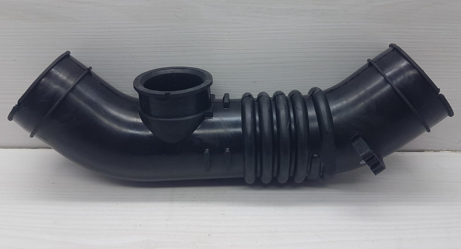 HAVA FILTRE HORTUMU CORONA 92-97/CARINA