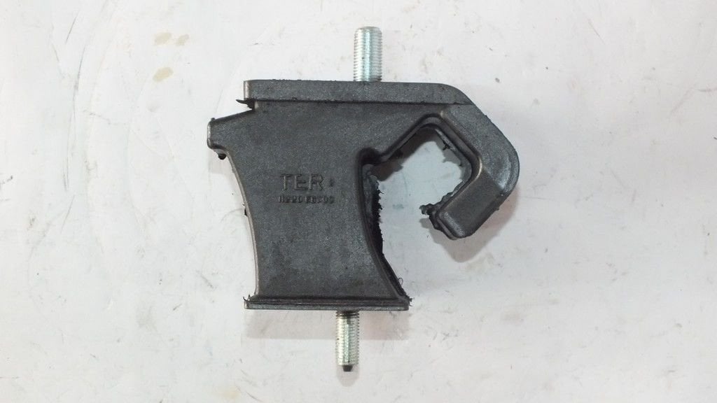 NAVARA 2006- MOTOR TAKOZU ÖN SAĞ