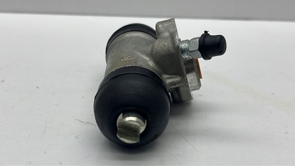 Fren Silindiri Yaris Sol 03-06 arka fren merkezi