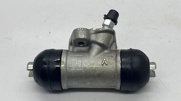 Fren Silindiri Yaris Sol 03-06 arka fren merkezi