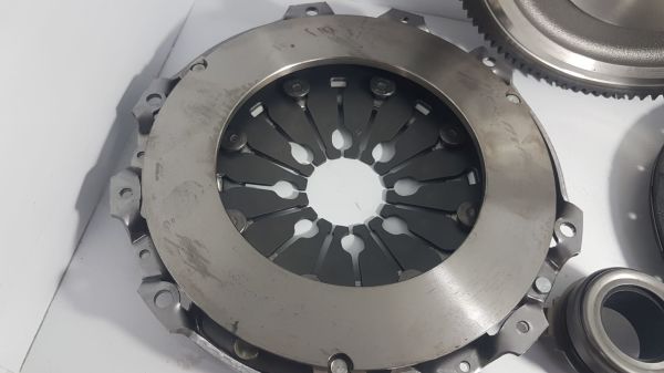 Debriyaj Seti Mazda 6 02-07 Sait Volantli Rulmanli