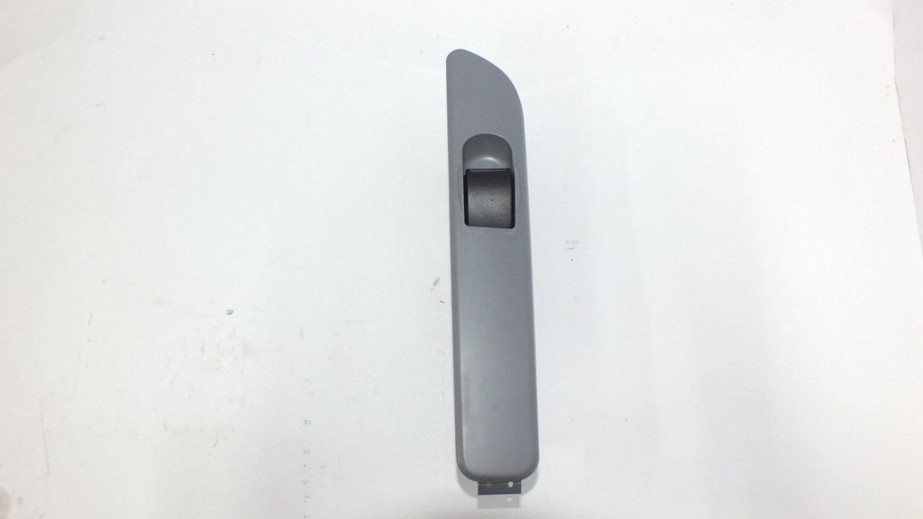 FUSO CANTER 711 2007- CAM AÇMA DÜĞMESİ SOL 12V TEKLİ ( KIBRIS ARAÇLARI