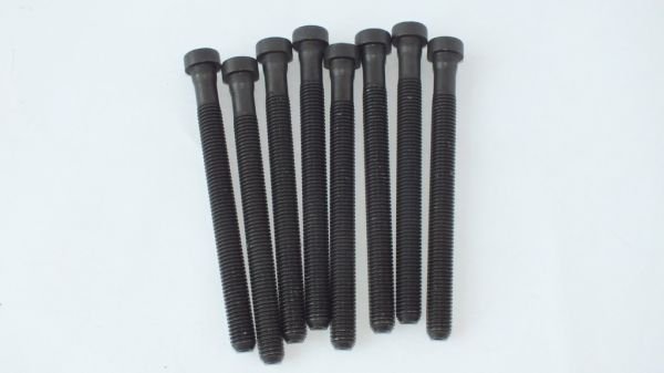 SKODA FABİA 10-16 / İBİZA 1.2 TDI CFWA SİLİNDİR KAPAK SAPLAMASI ( TAKIM ) 8 Lİ