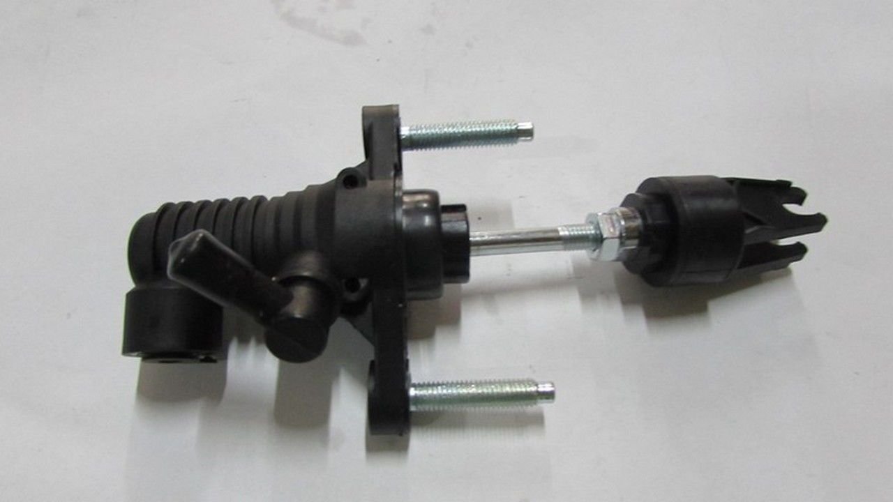 HILUX 2006-2011 DEBRİYAJ MERKEZ ÜST