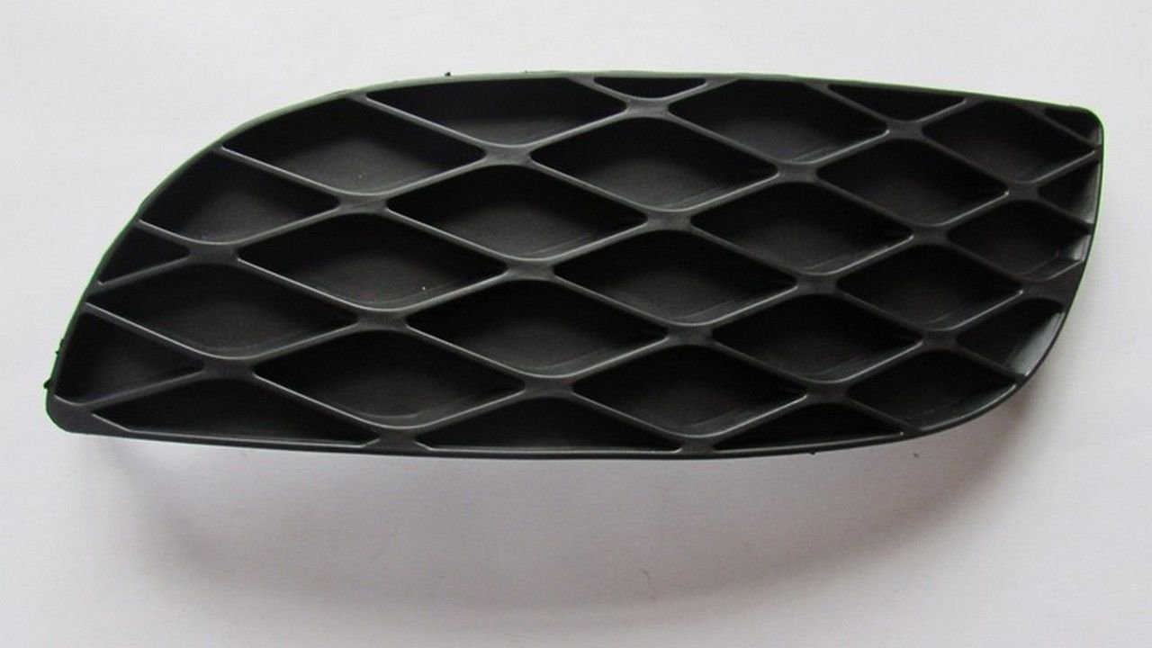 YARIS 2003-2006 SİS LAMBA KAPAĞI (SİS DELİKSİZ) SOL