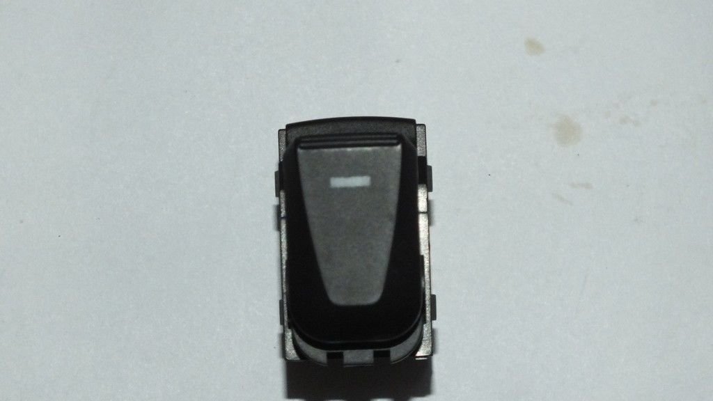 IX-35 2011- CAM DÜĞMESİ ÖN SAĞ