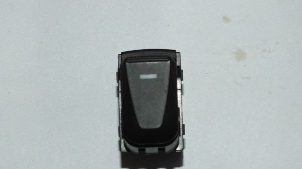 IX-35 2011- CAM DÜĞMESİ ÖN SAĞ