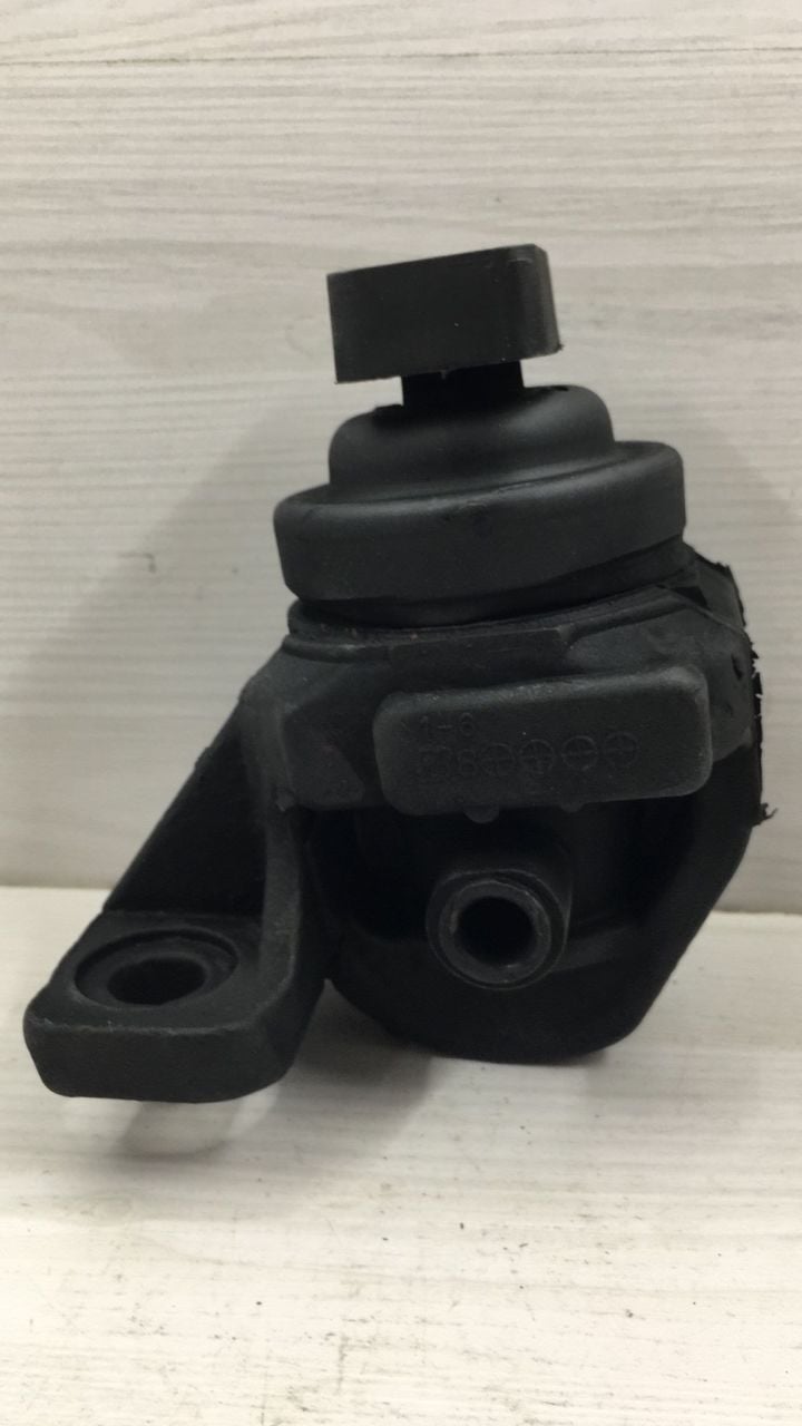 Motor Takozu 626 92-97 Sağ Yağli