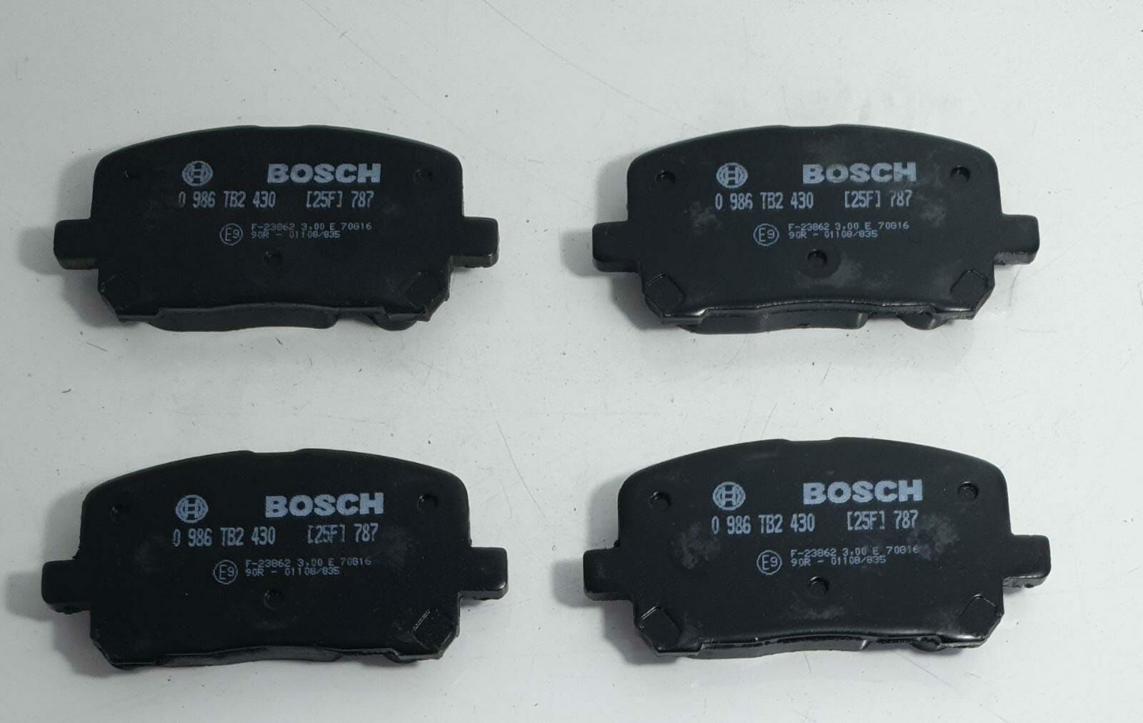 Balata Ön Avensis 02-