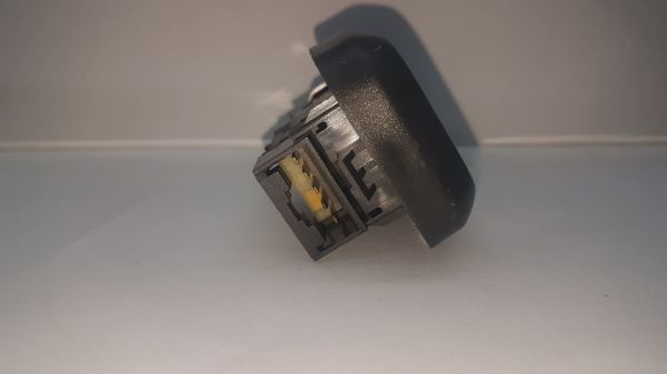 Cam Dügme Yaris 1999-2005 Sağ
