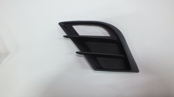 MAZDA 3 2008- SİS LAMBA KAPAĞI (SİS DELİKLİ) SAĞ