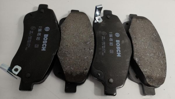 Balata Ön Avensis 03-08/Verso