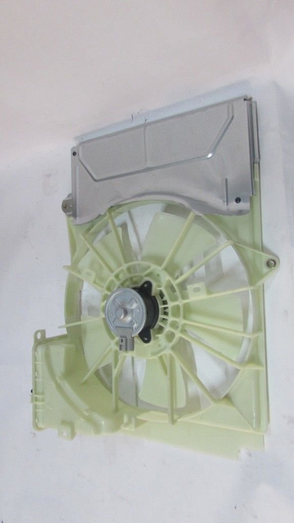 YARIS 1,0 2000-2006 BENZİNLİ RADYATÖR FANI