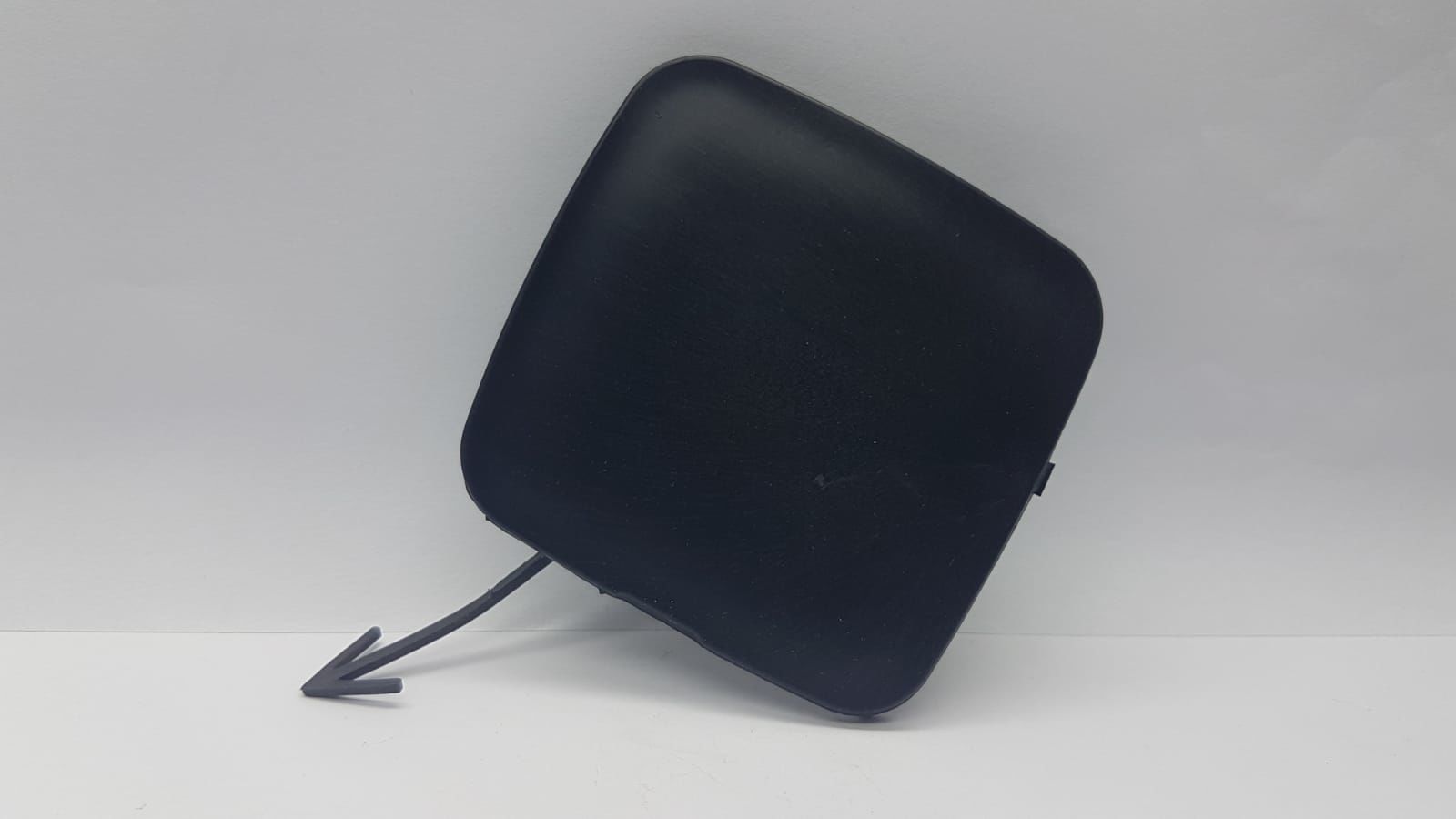 Çeki Demir Kapağı Arka Almera Hback 2004-2006