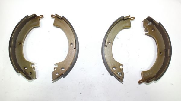 L-300 / L-200 / PAJERO 87-99 FREN BALATASI ARKA PABUÇLU