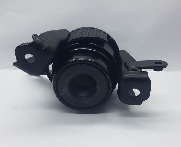 Motor Takozu Avensis Sağ Yağlı