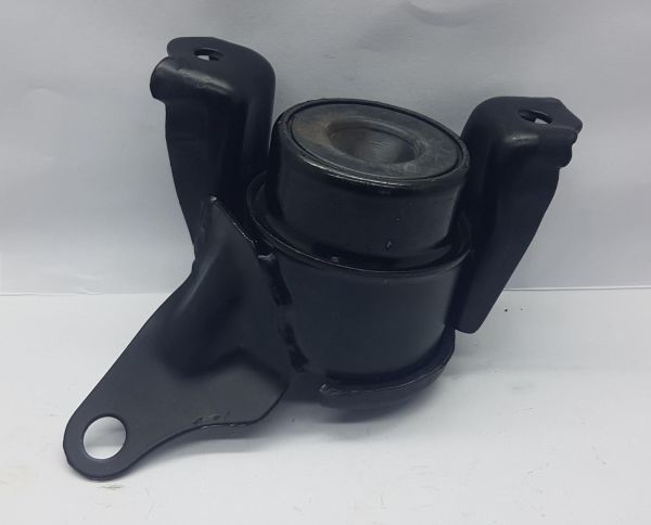 Motor Takozu Avensis Sağ Yağlı