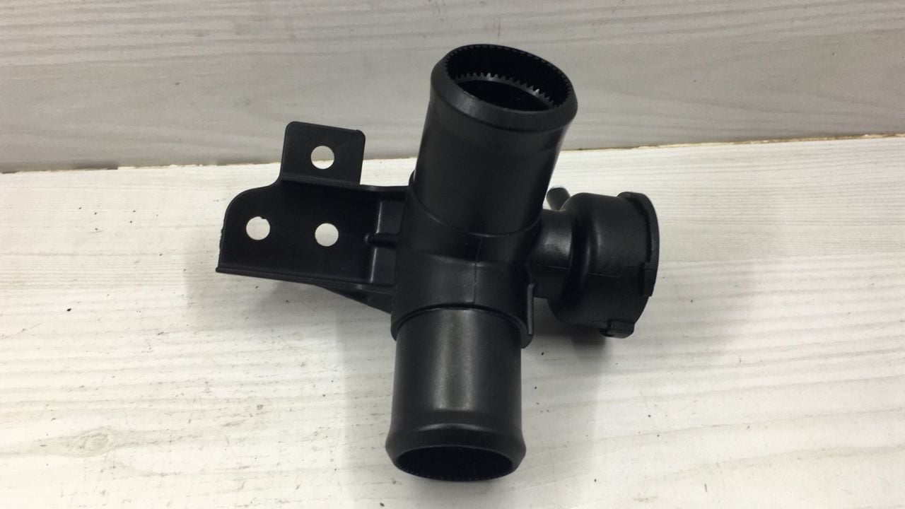 Radyatör ğiris Bogazi i20 12-14 1,2