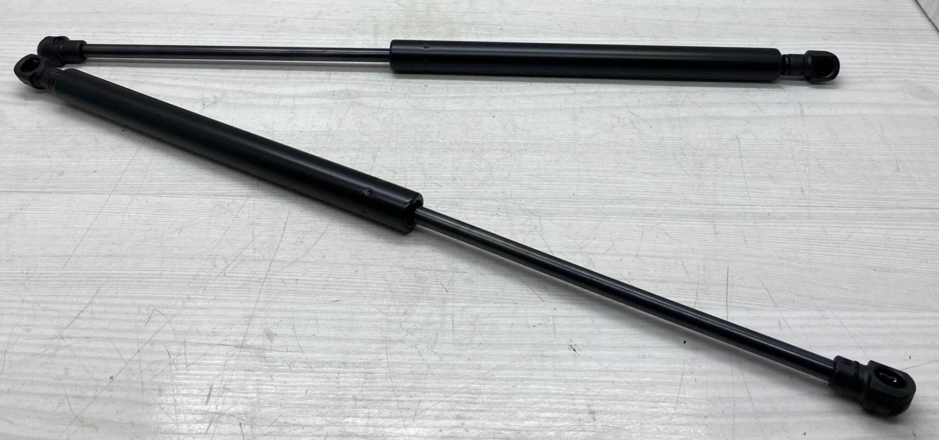 BAGAJ AMORTISÖRÜ YARIS 06-