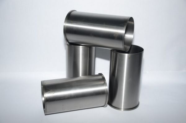 NQR 4HE1 SİLİNDİR GÖMLEK TAKIM - 110mm