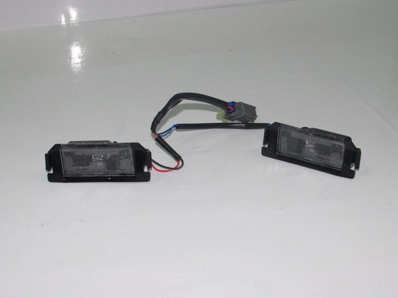 RIO HATCHBACK 2012- PLAKA LAMBASI