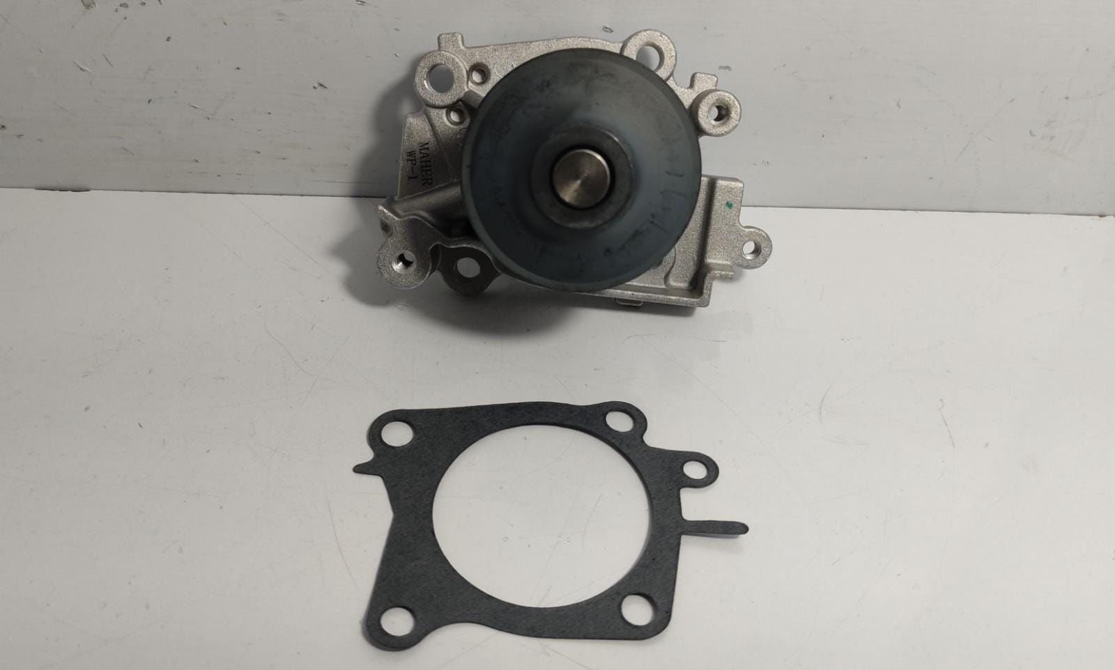 Devirdaim Carisma 1.6 su pompası md309756