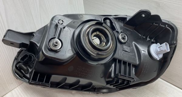 FAR ACCENT SAG 03-06 BEYAZ MANUEL