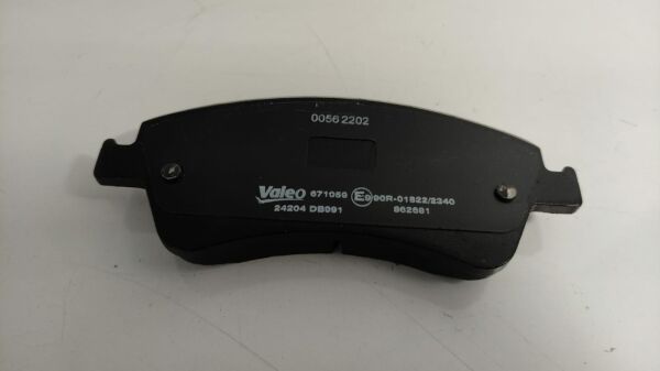 Balata Ön Avensis 09-/Verso 09-