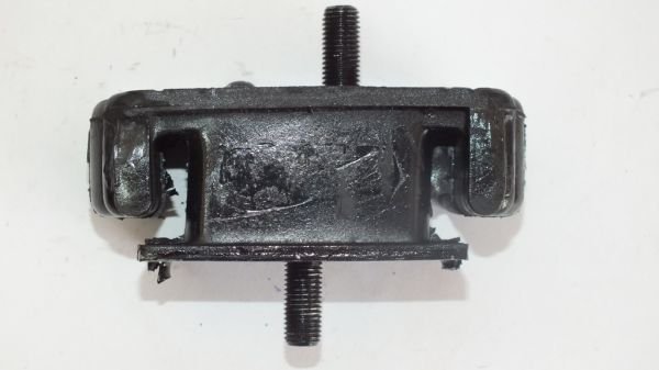 E2200 B2500 MOTOR TAKOZU ÖN