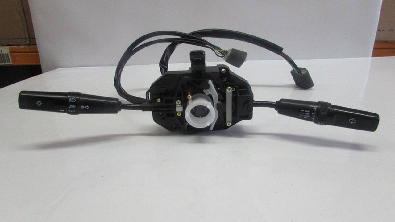 H 100 97- SİNYAL SİLECEK KOLU