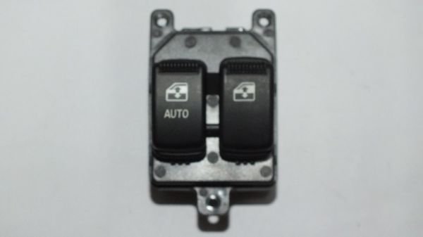 H100 KMY 2012- CAM AÇMA DÜĞMESİ ÖN SOL