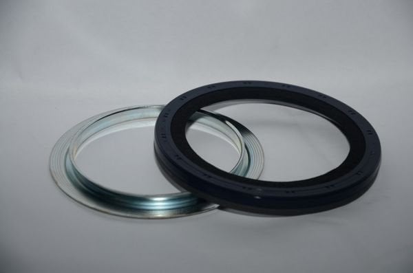 NPR 66 4HF1 GRANK ARKA  KEÇE