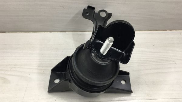 Hyundaı Elantra 2001-2007 Sag Yaglı Motor Takozu