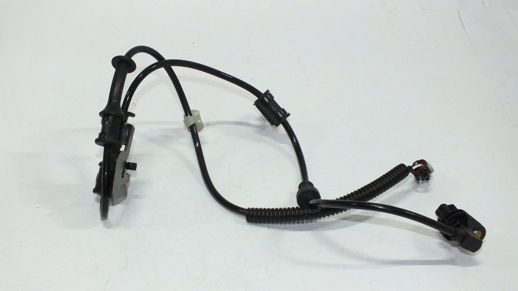 ACCENT BLUE / ELANTRA 11-18 / CEED / I-30 07-11 / RIO 12- ABS SENSÖRÜ ÖN SAĞ