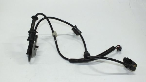 ACCENT BLUE / ELANTRA 11-18 / CEED / I-30 07-11 / RIO 12- ABS SENSÖRÜ ÖN SAĞ