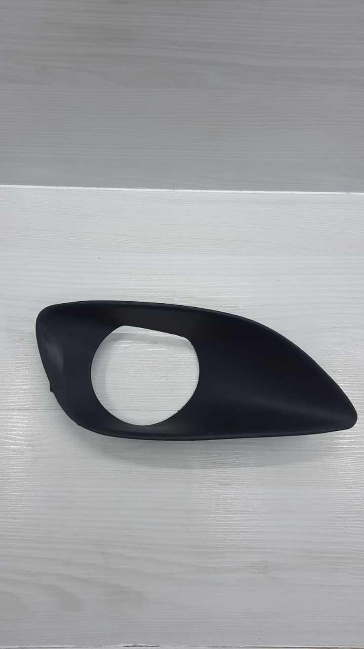 Yarıs 2006-2009 Sis Kapağı Sisli Sağ