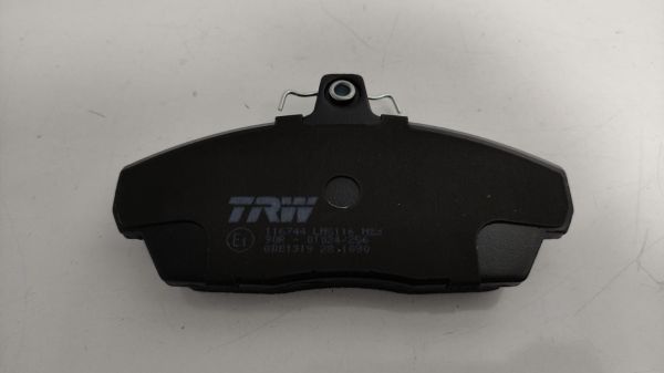 BALATA ÖN CIVIC 01-06 / EURO 96-00