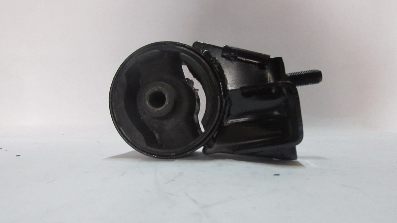 626 1988-1992 M/T MOTOR TAKOZU ÖN