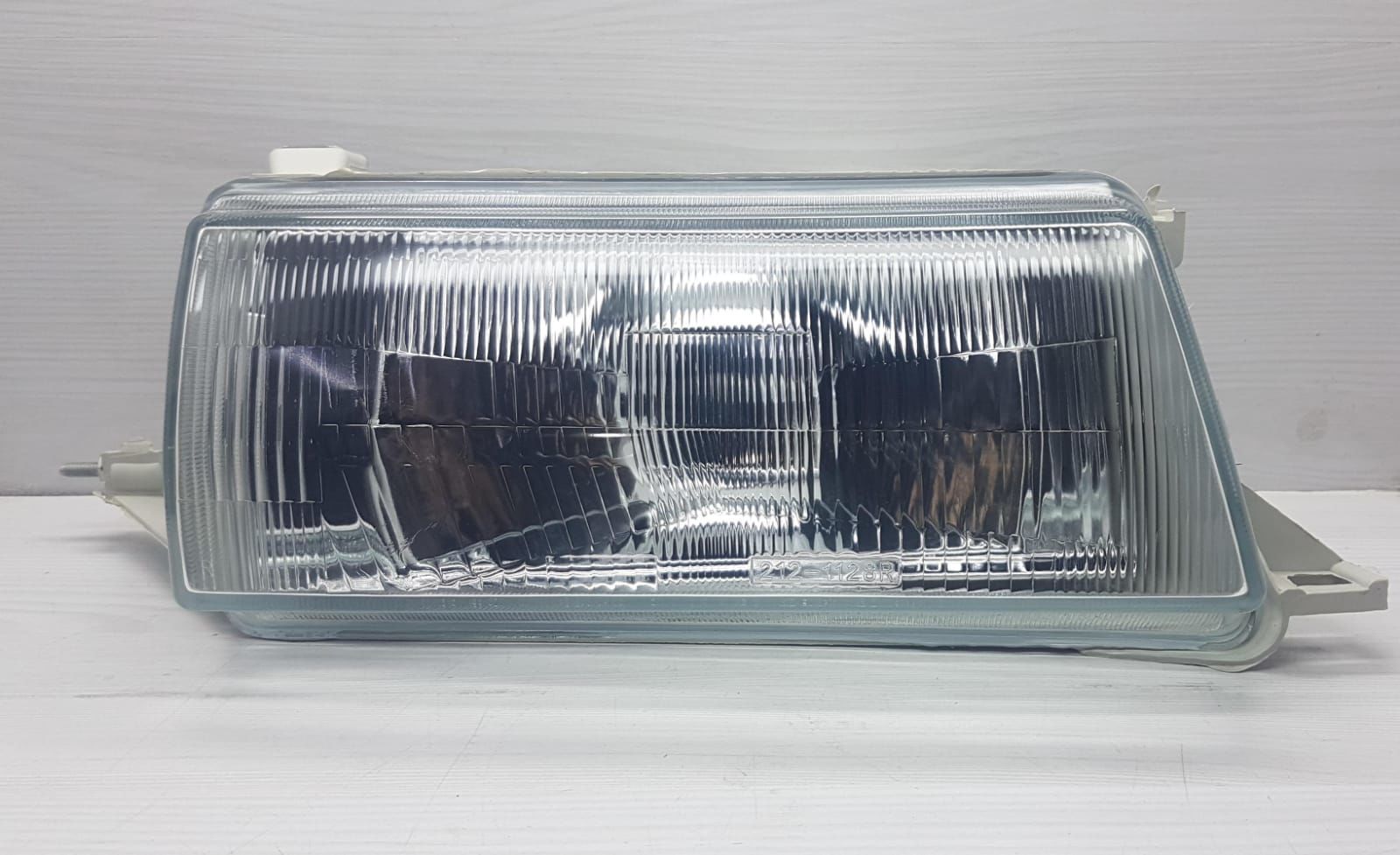 Far Corona Sağ 1988-1990 At171