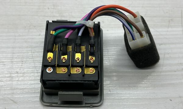 Cam dügme Pride Sol