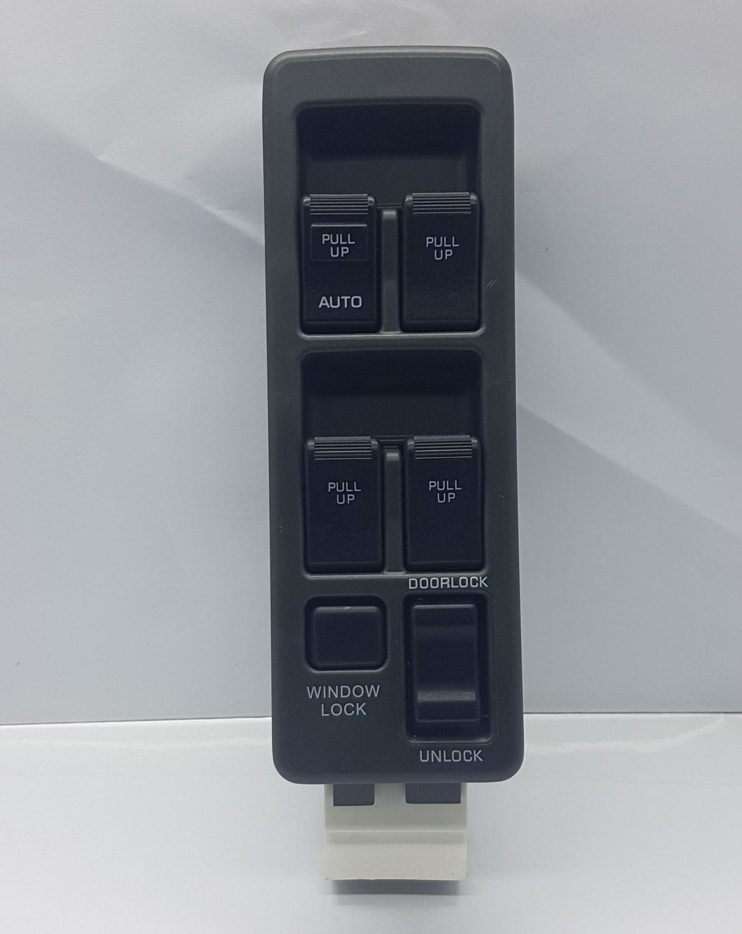 Cam Dügme 626 Sol 1988-1992