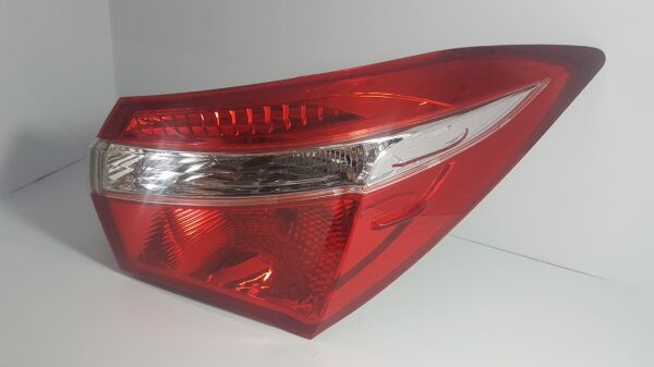 corolla stop dış sağ 13-