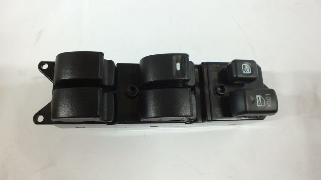 LANCER 2011- CAM DUGMESI ON SOL