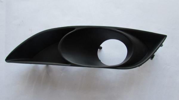 AURIS 2007-2009 SİS LAMBA KAPAĞI (SİS DELİKLİ) SOL