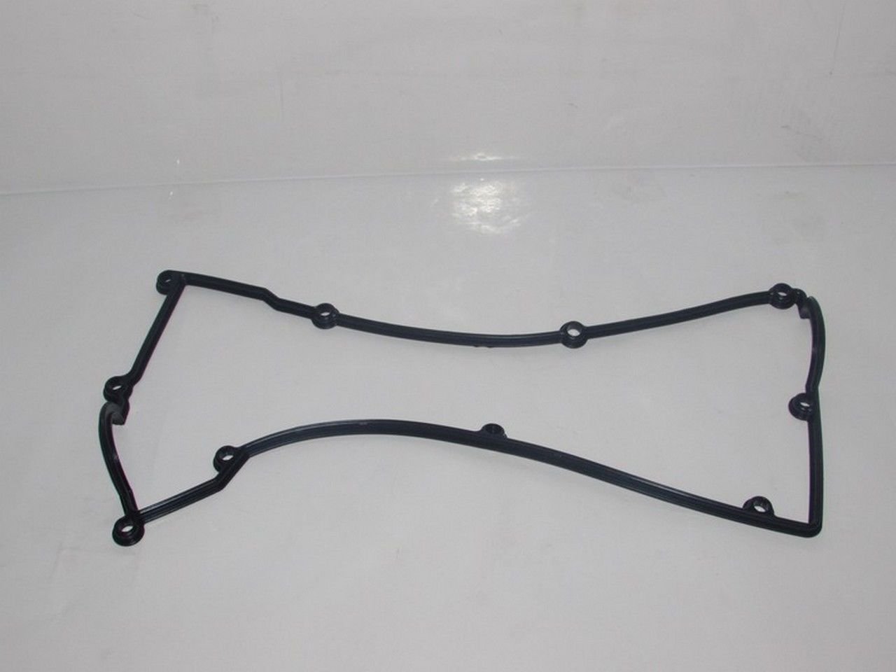 ACCENT ERA 1,4 2006- / ACCENT 1,5 1,6 2000-2005 / ELANTRA 2001- KÜLBÜTÖR KAPAK CONTA