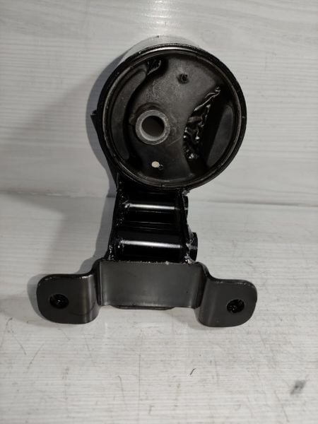 Accent  motor takozu  95-00 sağ